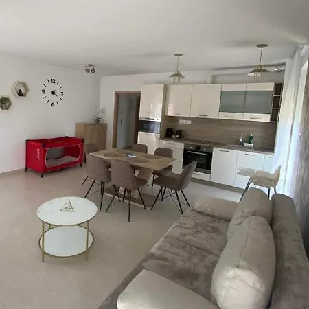 Jokai Apartmanhaz-Hajduszoboszlo Exterior photo