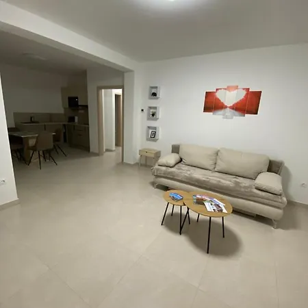 Jokai Apartmanhaz-Hajduszoboszlo Exterior photo