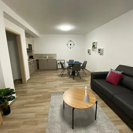 Jokai Apartmanhaz-Hajduszoboszlo Exterior photo