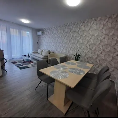 Jokai Apartmanhaz-Hajduszoboszlo Exterior photo