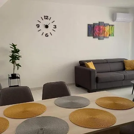 Jokai Apartmanhaz-Hajduszoboszlo Exterior photo
