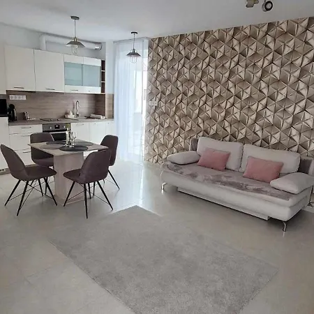 Jokai Apartmanhaz-Hajduszoboszlo Exterior photo