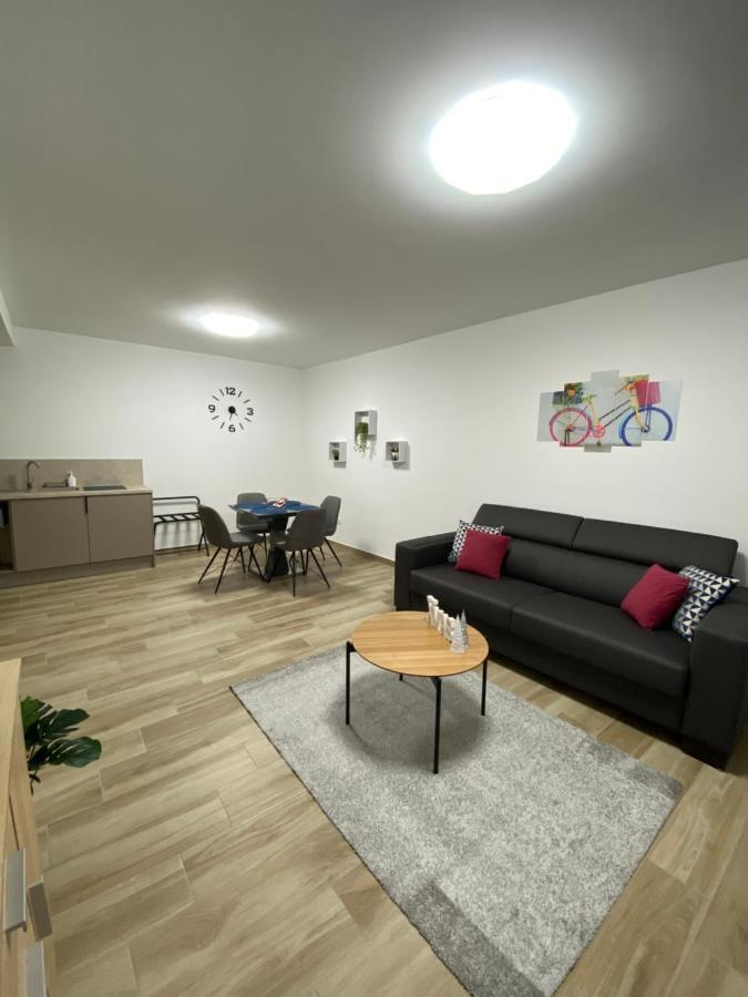 Jokai Apartmanhaz-hajduszoboszlo Apartment *