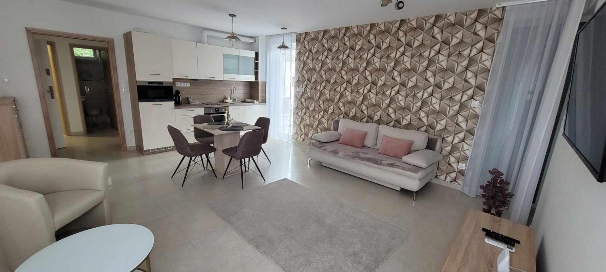 Jokai Apartmanhaz-hajduszoboszlo *